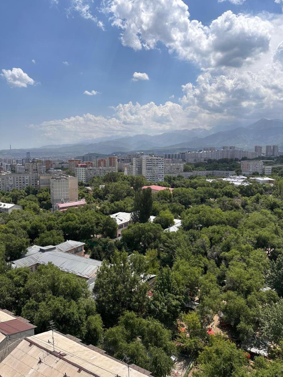 Солнечная Лагуна อัลมาตี ภายนอก รูปภาพ